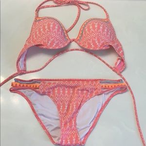 Victoria’s Secret Salmon Tribal Bikini 👙